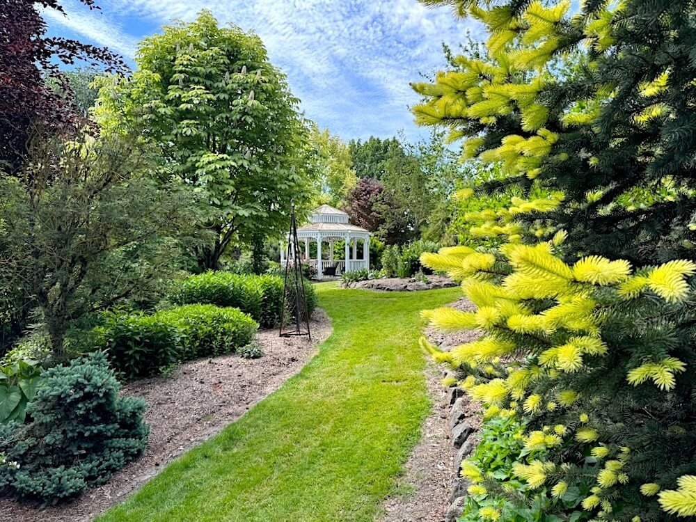 SEBRIGHT GARDENS