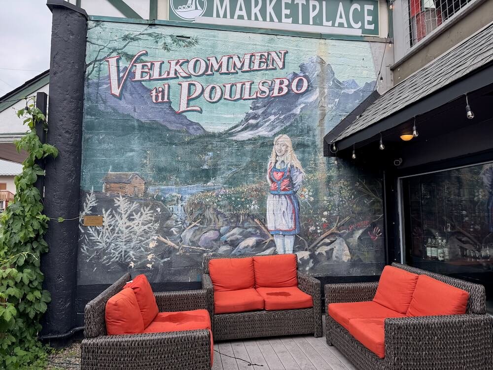 DOWNTOWN POULSBO