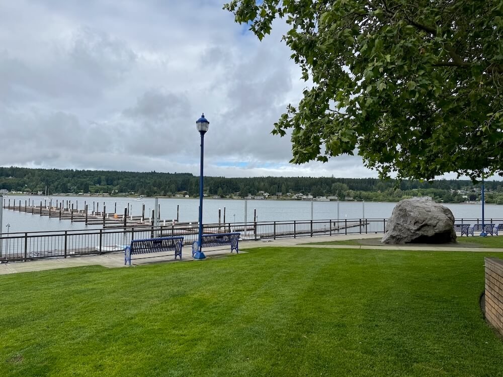 DOWNTOWN POULSBO