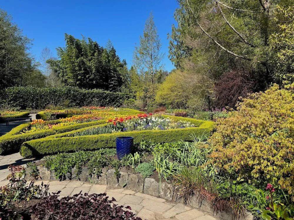 HERONSWOOD GARDEN